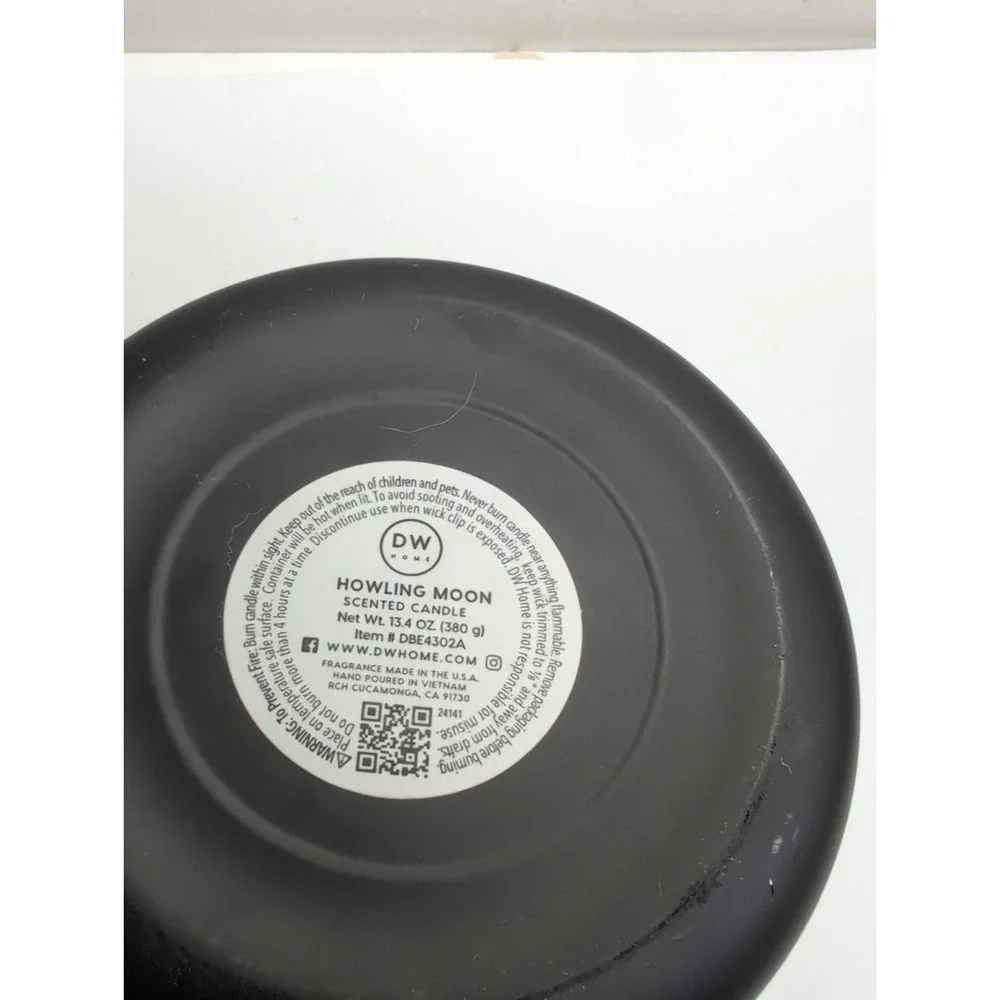 DW Homes Halloween Portrait Of Nightmare Howling 3-Wick Richley‎ Scented Candle